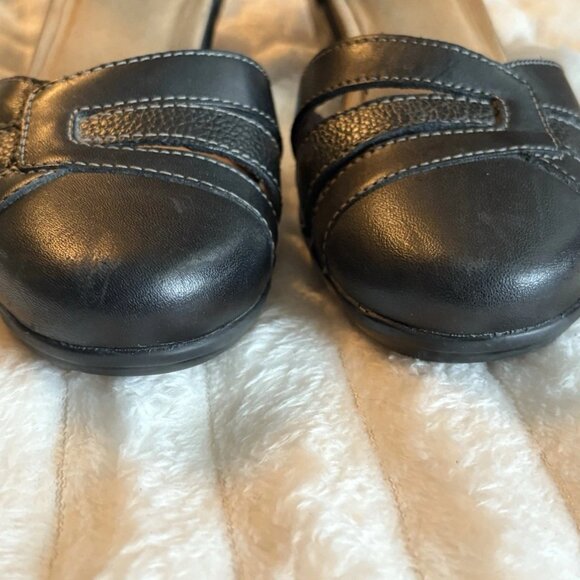 Clarks Women's Emily Daisy Black Leather Pumps Size 6.5 Heels Dressy - Picture 6 of 8